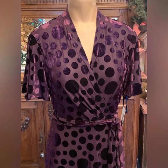 Tommy Hilfiger Purple Velvet Polka Dot Faux Wrap dress NWT 2 - Picture 2 of 6